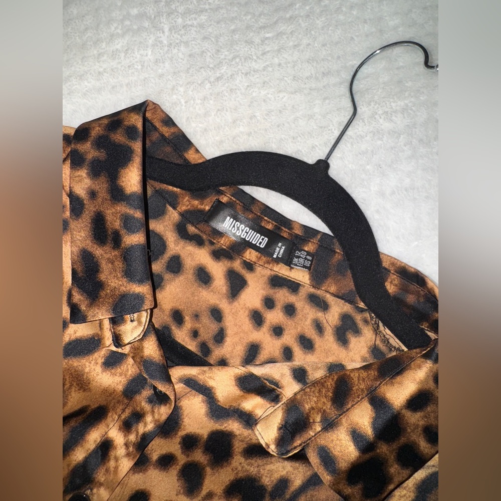 MISSGUIDED | LEOPARD BUTTON DOWN 🐆 - Picture 4 of 4